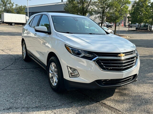 2021 Chevrolet Equinox photo 3