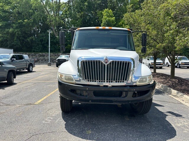 2013 International MA025 DuraStar 4300 photo 2