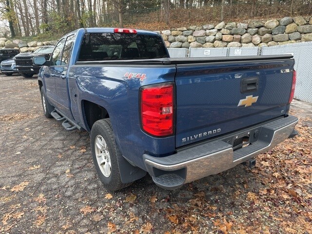 2016 Chevrolet Silverado 1500 LT photo 3