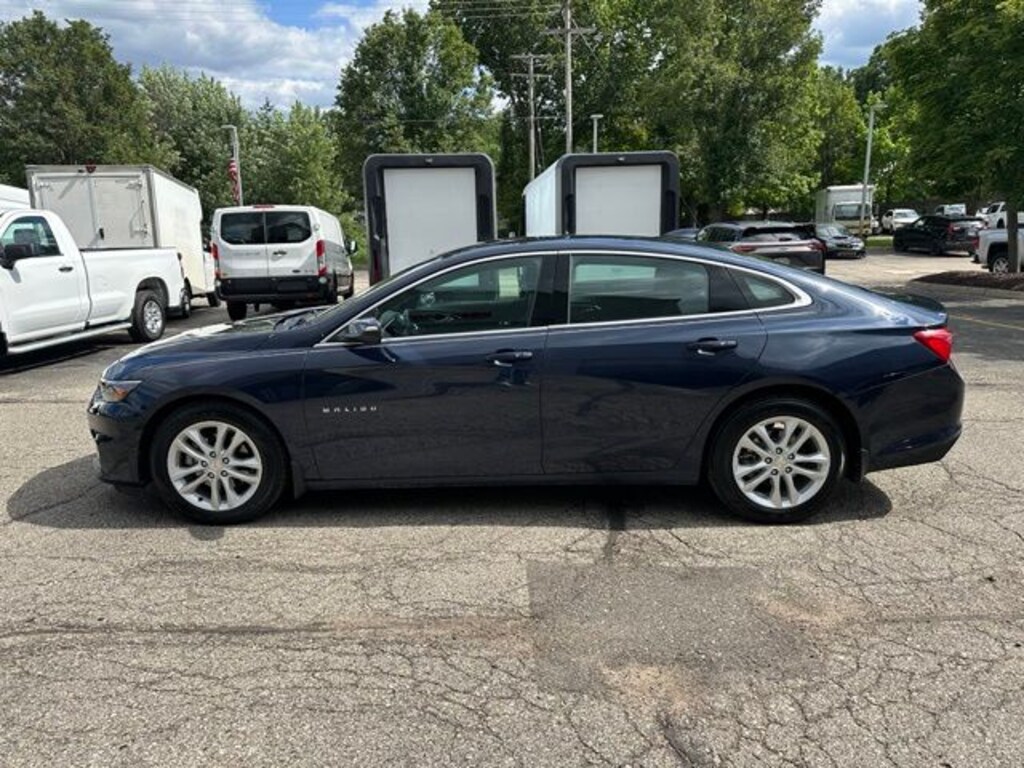 Used 2018 Chevrolet Malibu LT Sedan