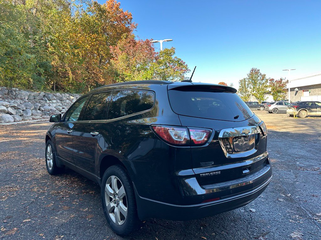 Used 2017 Chevrolet Traverse LT w/1LT SUV