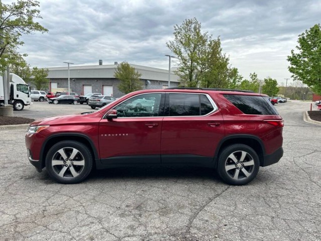 Used 2020 Chevrolet Traverse LT Leather SUV