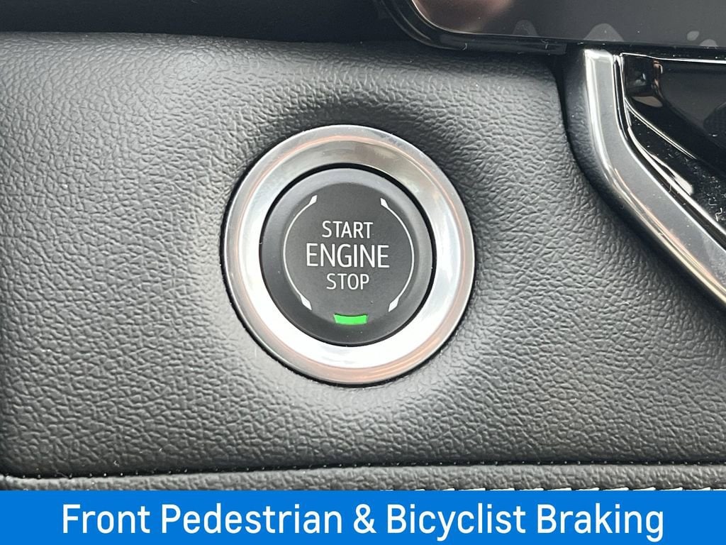 2024 Chevrolet Colorado LT - Photo 18