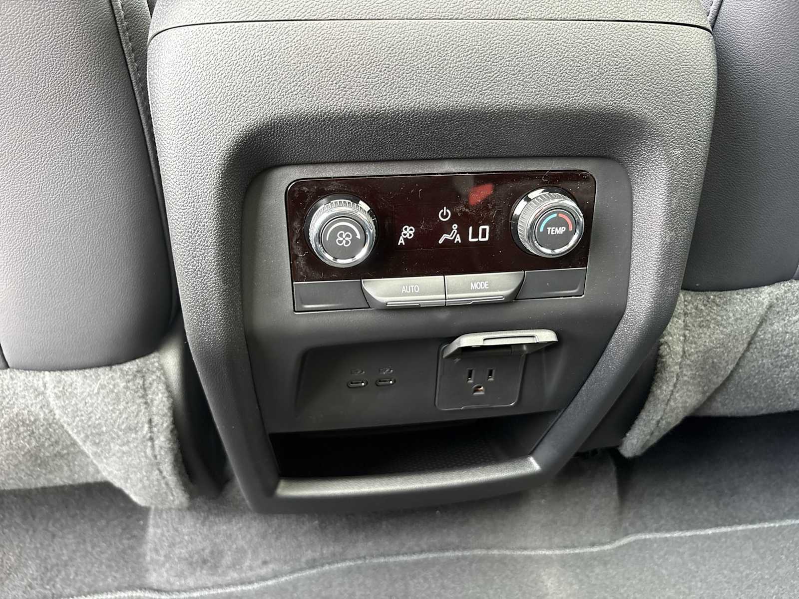 2026 Chevrolet Traverse Z71 - Photo 22