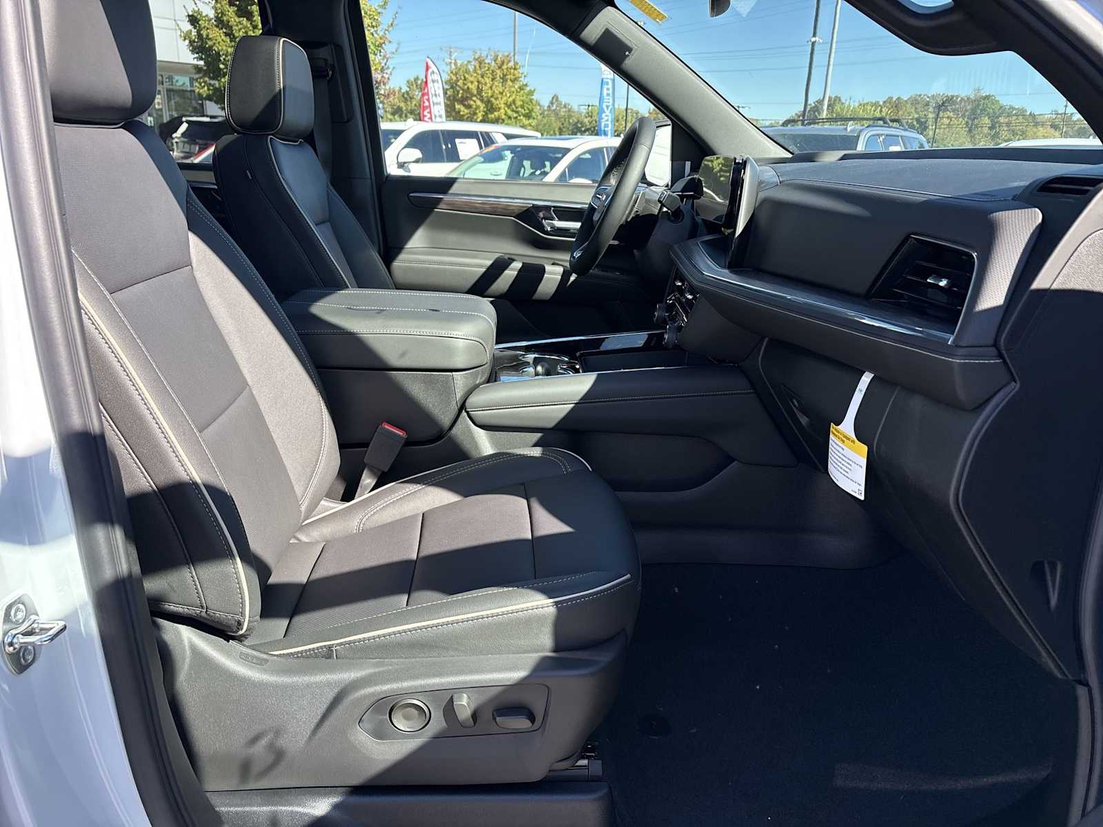 2027 Chevrolet Tahoe Premier - Photo 29