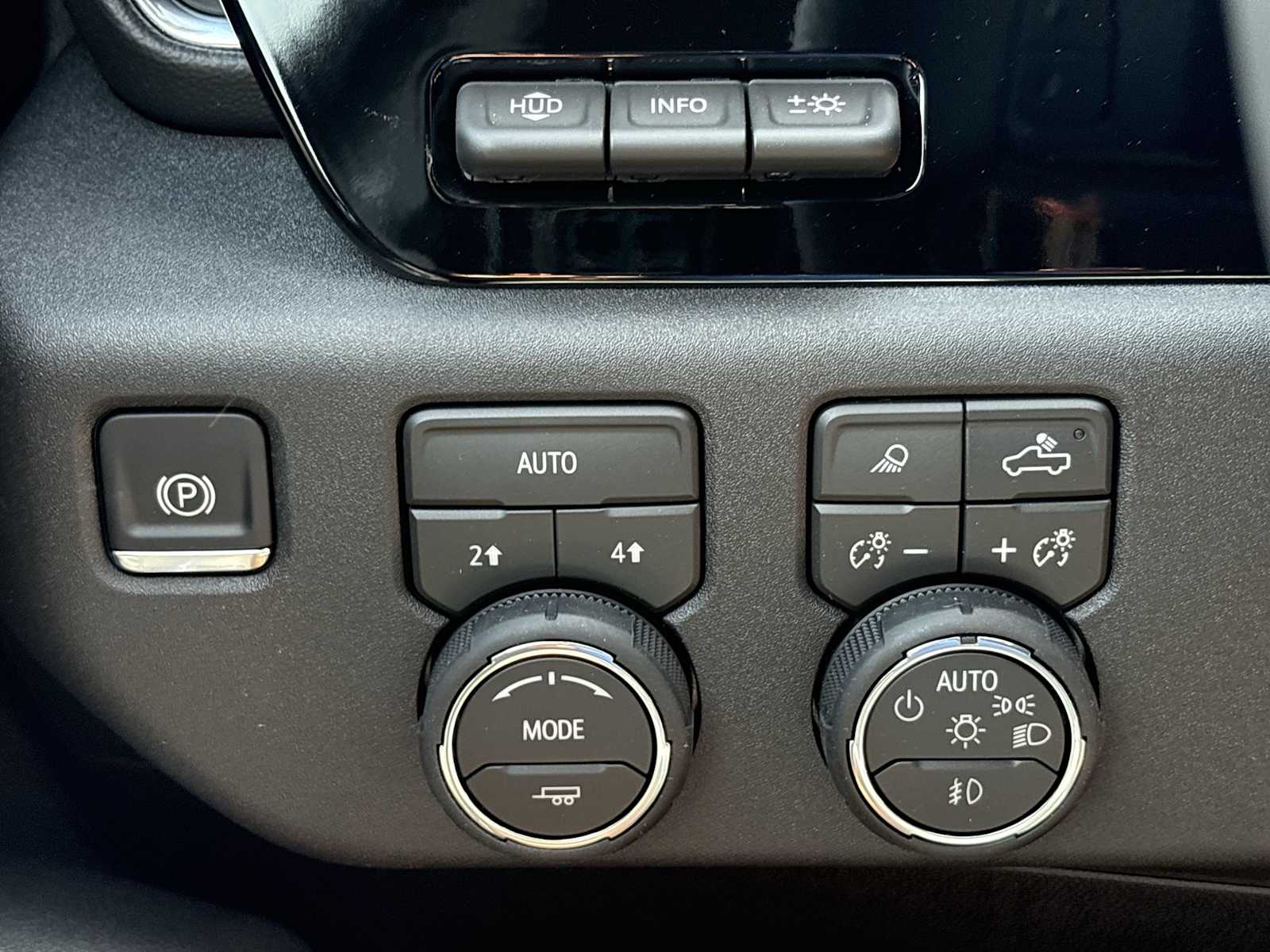 2026 Chevrolet Silverado 1500 LTZ - Photo 36