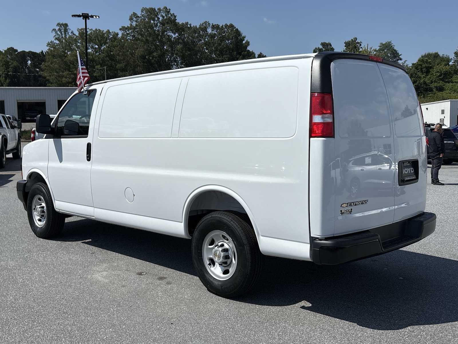 2025 Chevrolet Express Cargo Work Van - Photo 6