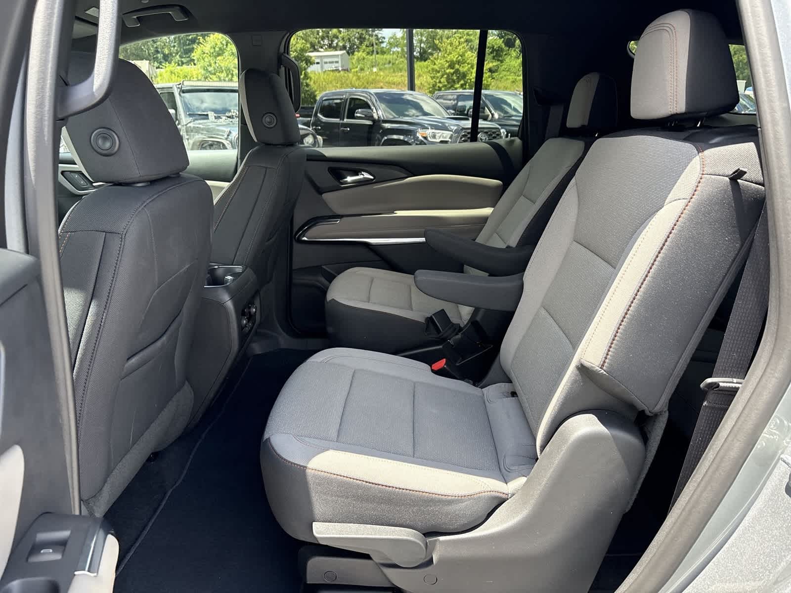 2025 Chevrolet Traverse LT - Photo 23