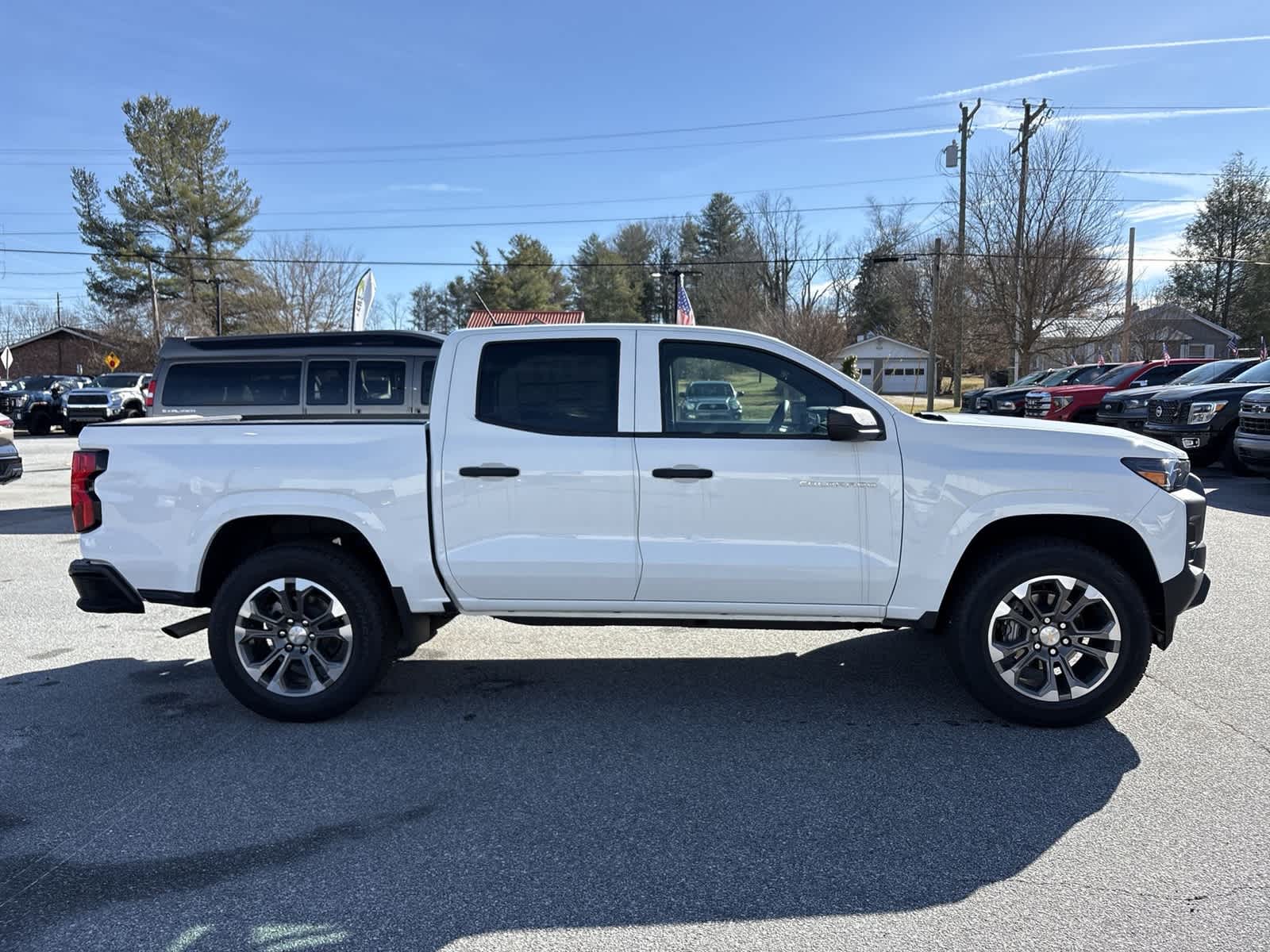2025 Chevrolet Colorado Work Truck - Photo 9