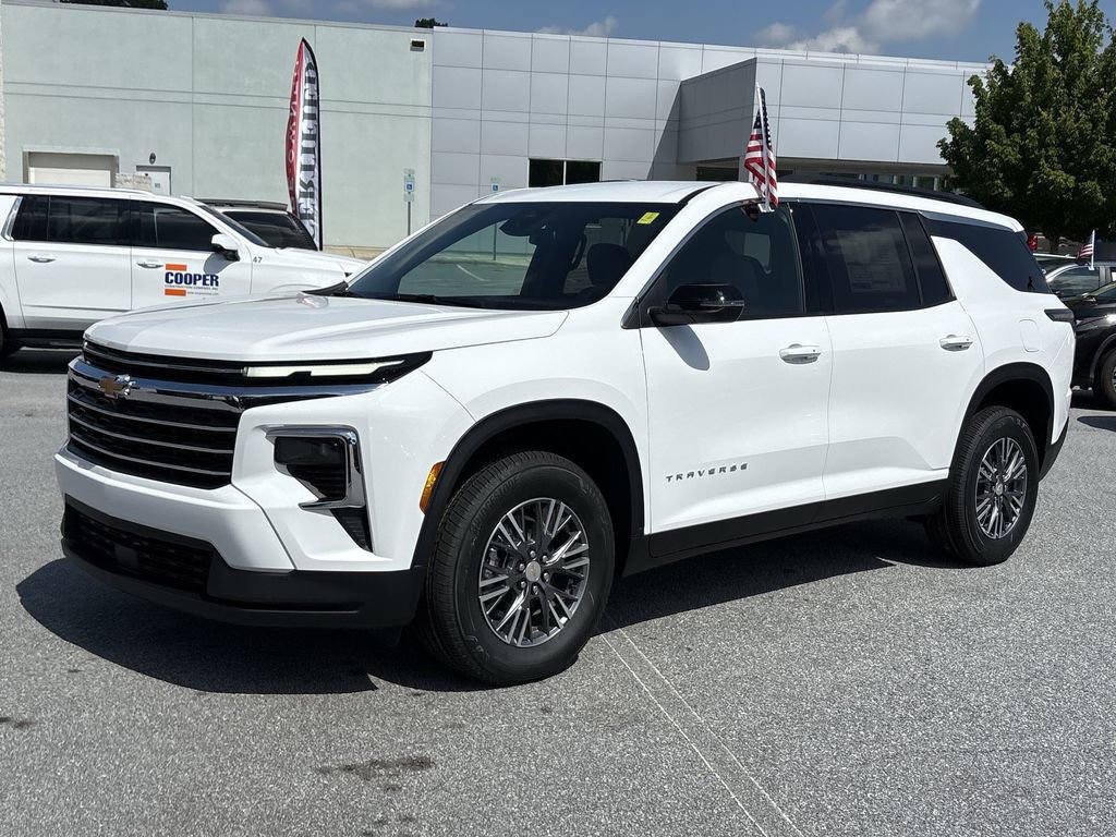 2026 Chevrolet Traverse photo 4