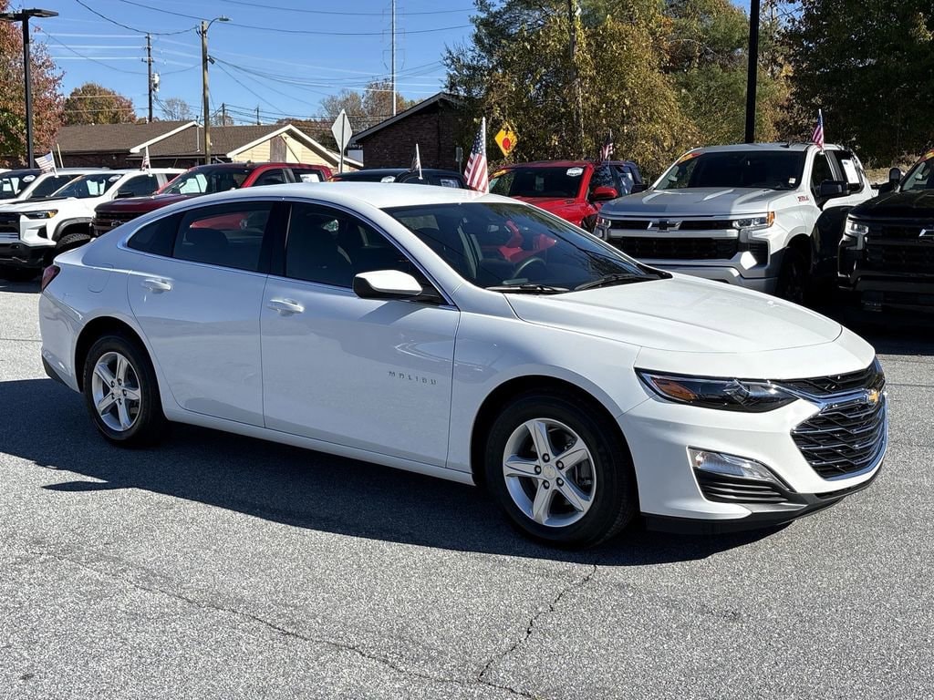 New 2025 Chevrolet Malibu LS Sedan