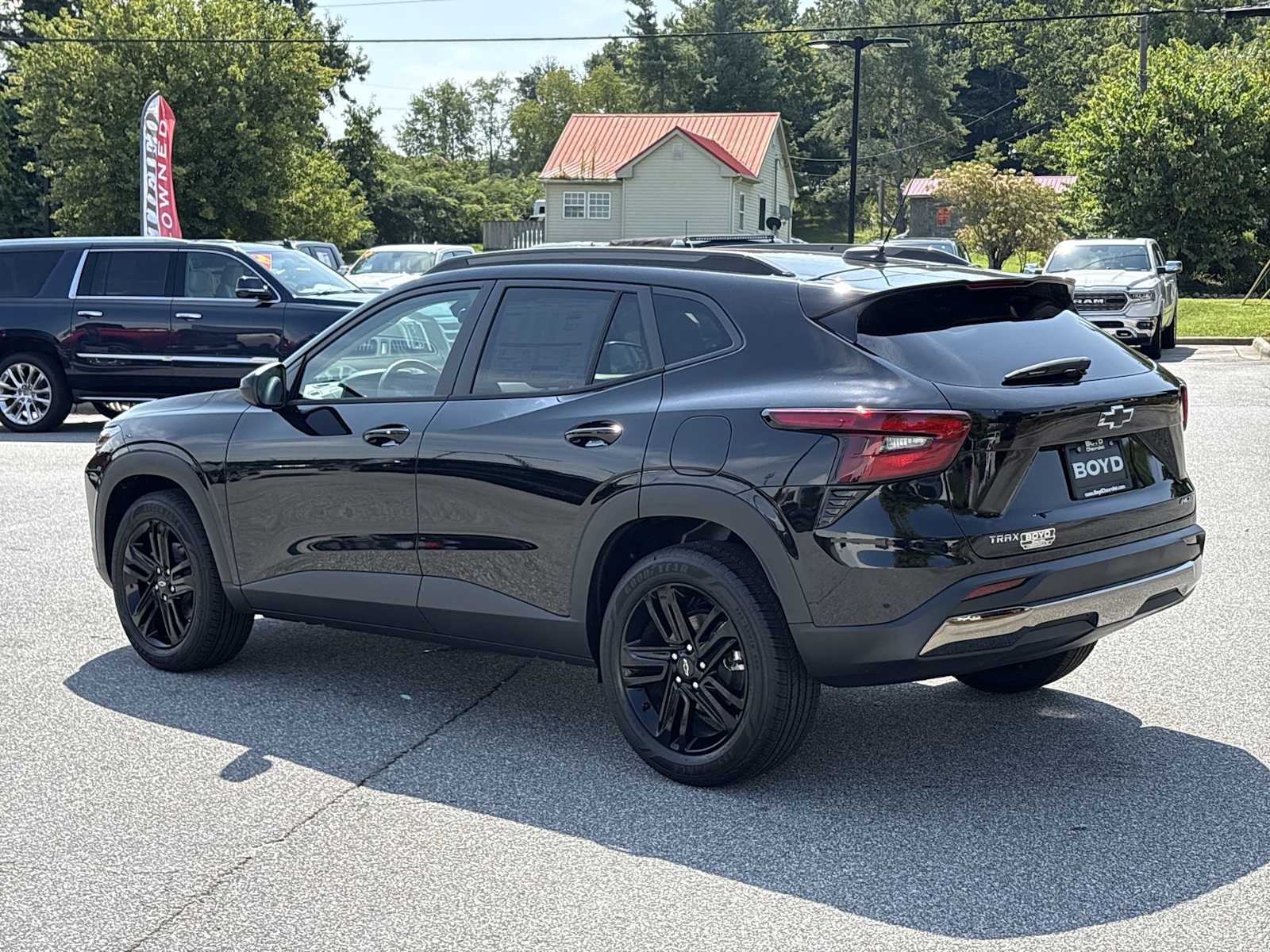 2026 Chevrolet Trax Activ - Photo 8