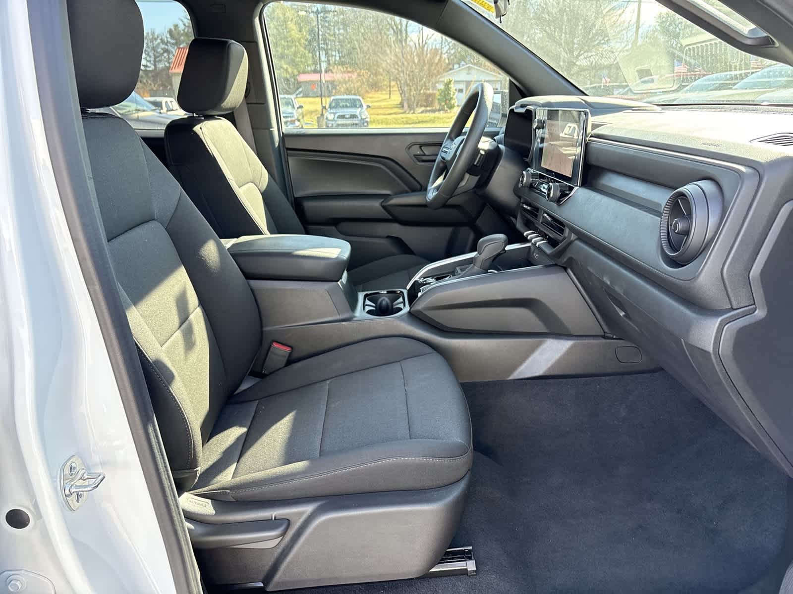 2025 Chevrolet Colorado Work Truck - Photo 27