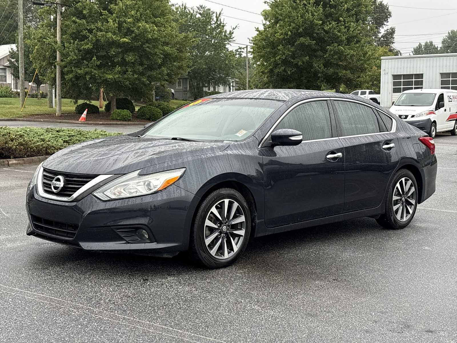 Used 2016 Nissan Altima SL with VIN 1N4AL3AP3GC241946 for sale in Hendersonville, NC