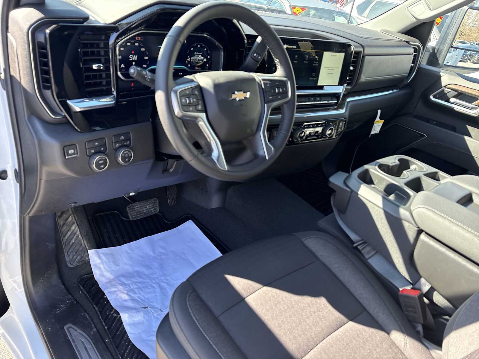 2025 Chevrolet Silverado 3500 HD LT - Photo 10