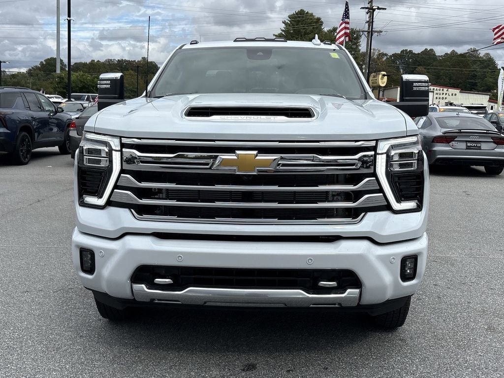 2026 Chevrolet Silverado 3500HD photo 3