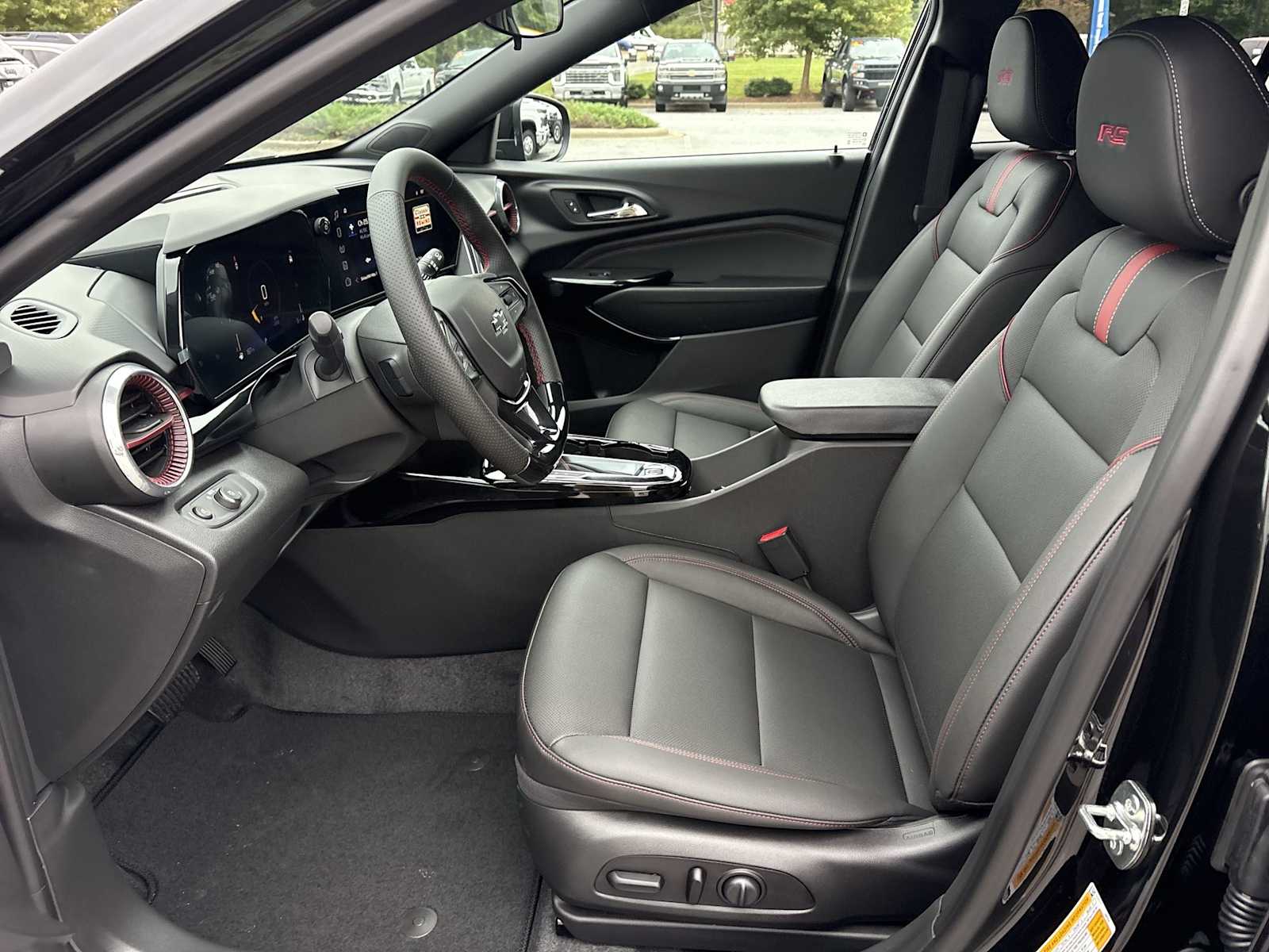 2026 Chevrolet Trax RS - Photo 18