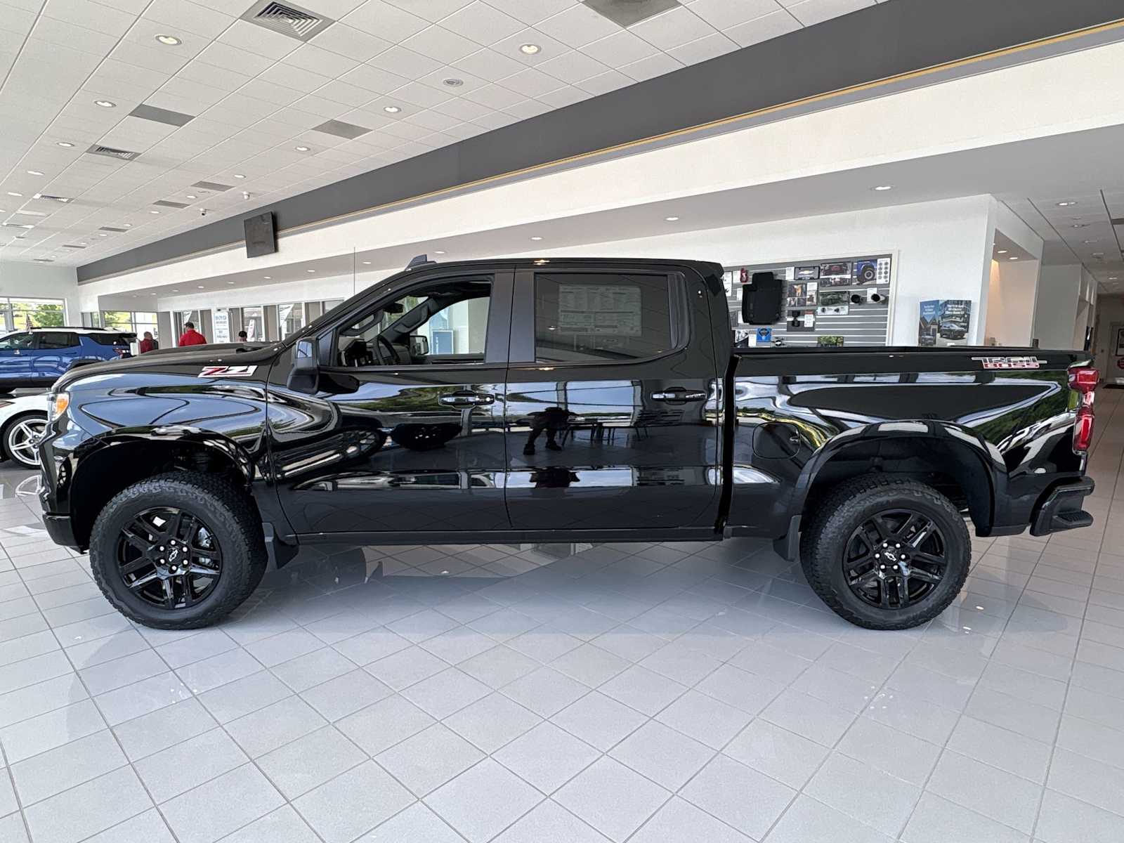 2026 Chevrolet Silverado 1500 LT Trail Boss - Photo 9