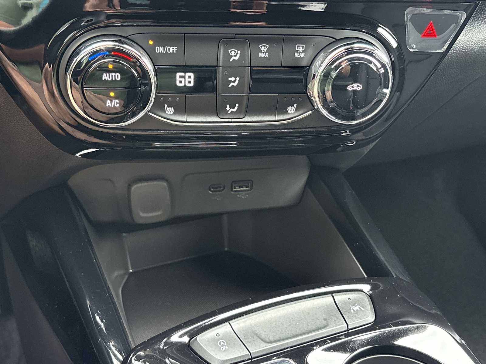2026 Chevrolet Trax RS - Photo 17
