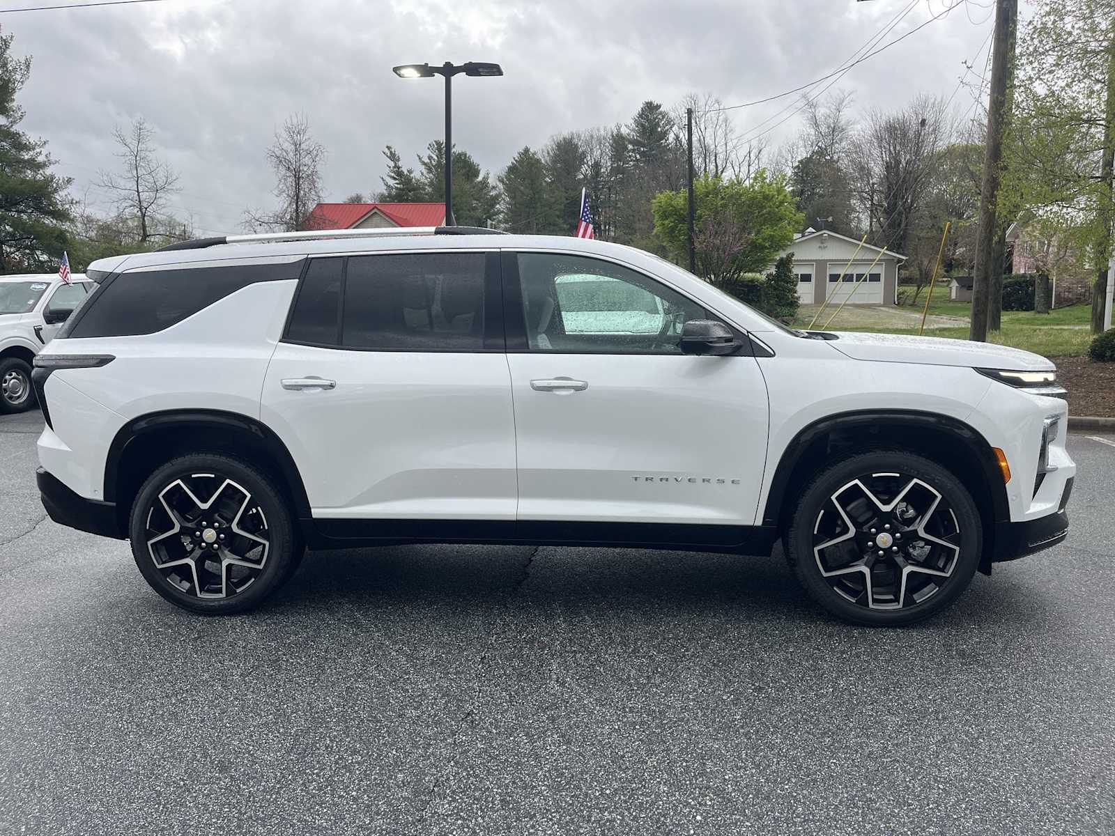 2025 Chevrolet Traverse High Country - Photo 9
