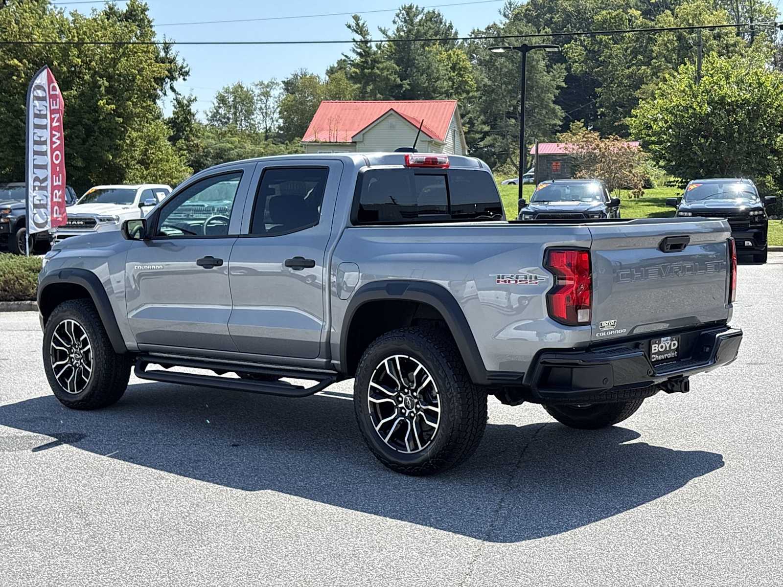 2026 Chevrolet Colorado Trail Boss - Photo 8