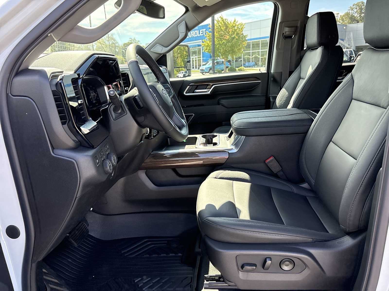 2026 Chevrolet Silverado 3500 HD LT - Photo 19