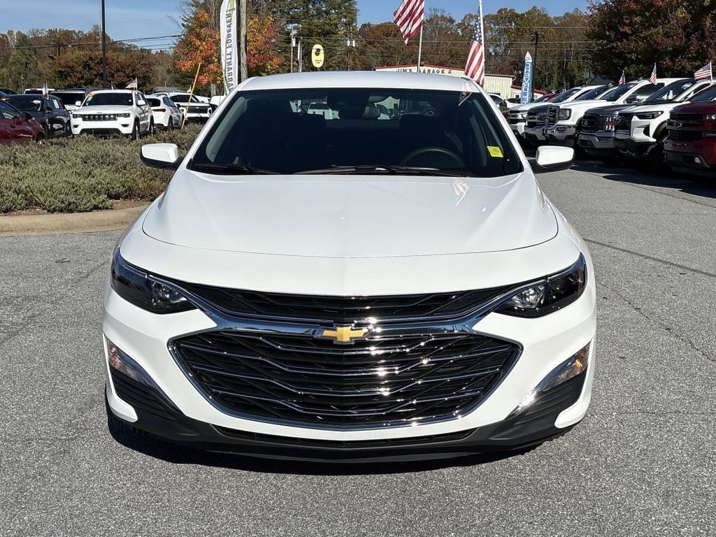 New 2025 Chevrolet Malibu LS Sedan