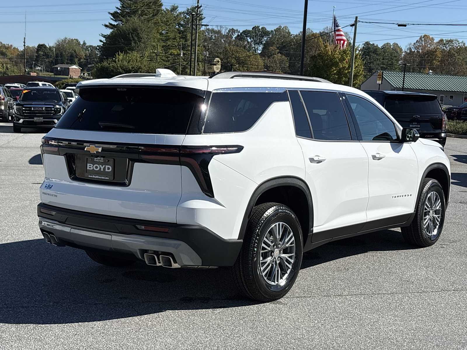 2027 Chevrolet Traverse LT - Photo 6