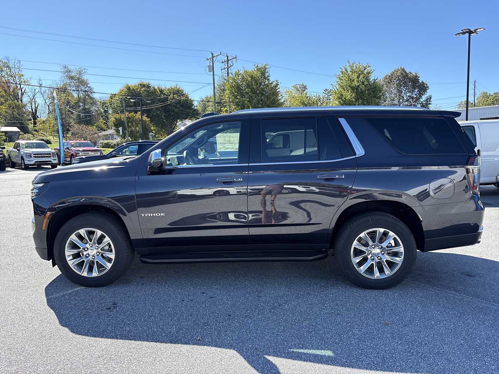 2027 Chevrolet Tahoe Premier - Photo 9