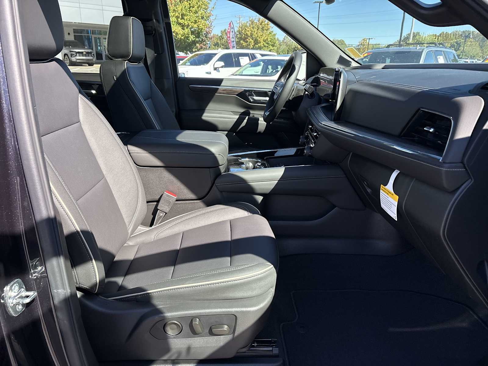 2027 Chevrolet Tahoe Premier - Photo 29