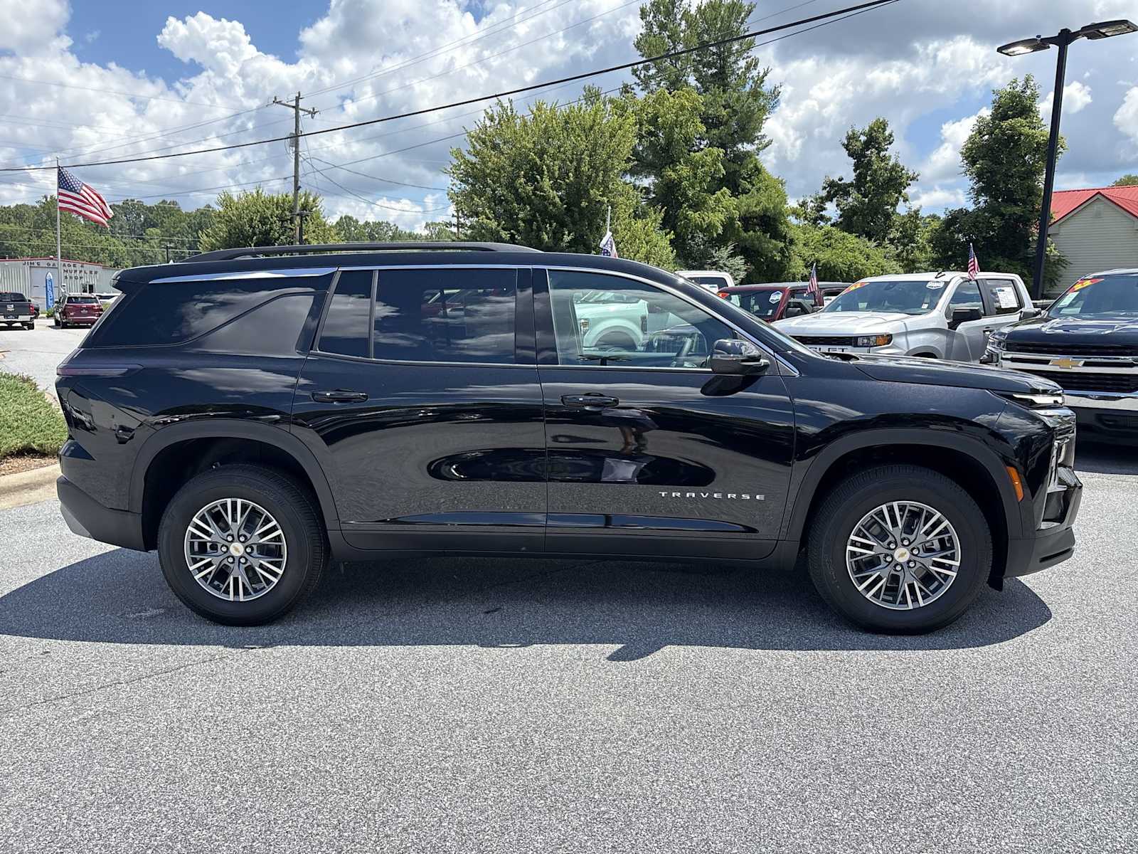 2026 Chevrolet Traverse LT - Photo 9