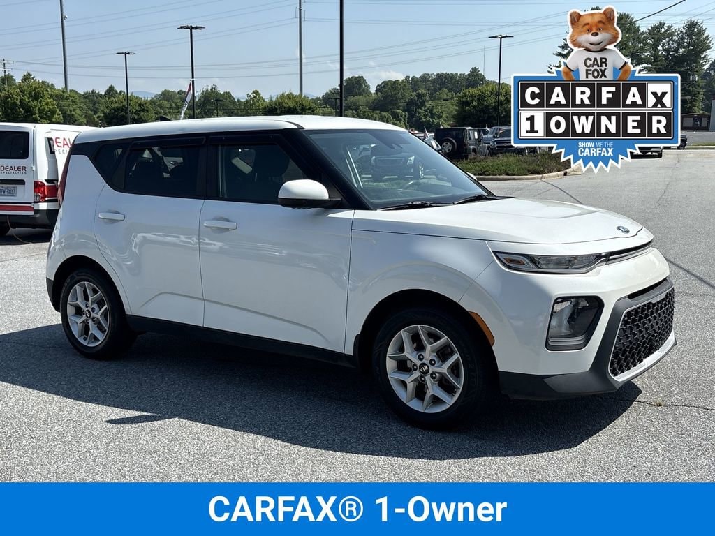 Used 2020 Kia Soul S with VIN KNDJ23AU8L7006481 for sale in Hendersonville, NC