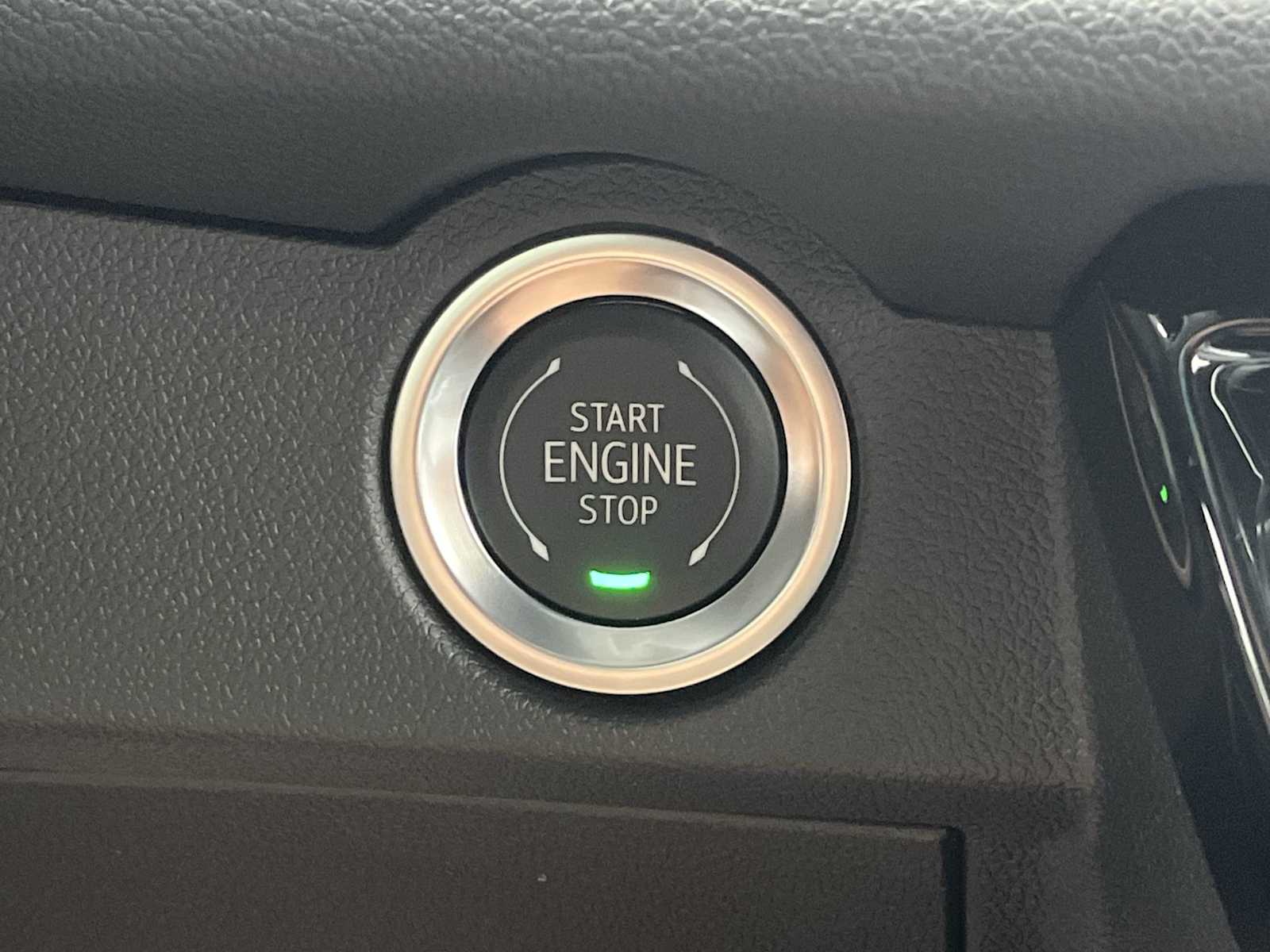 2025 Chevrolet Traverse High Country - Photo 17