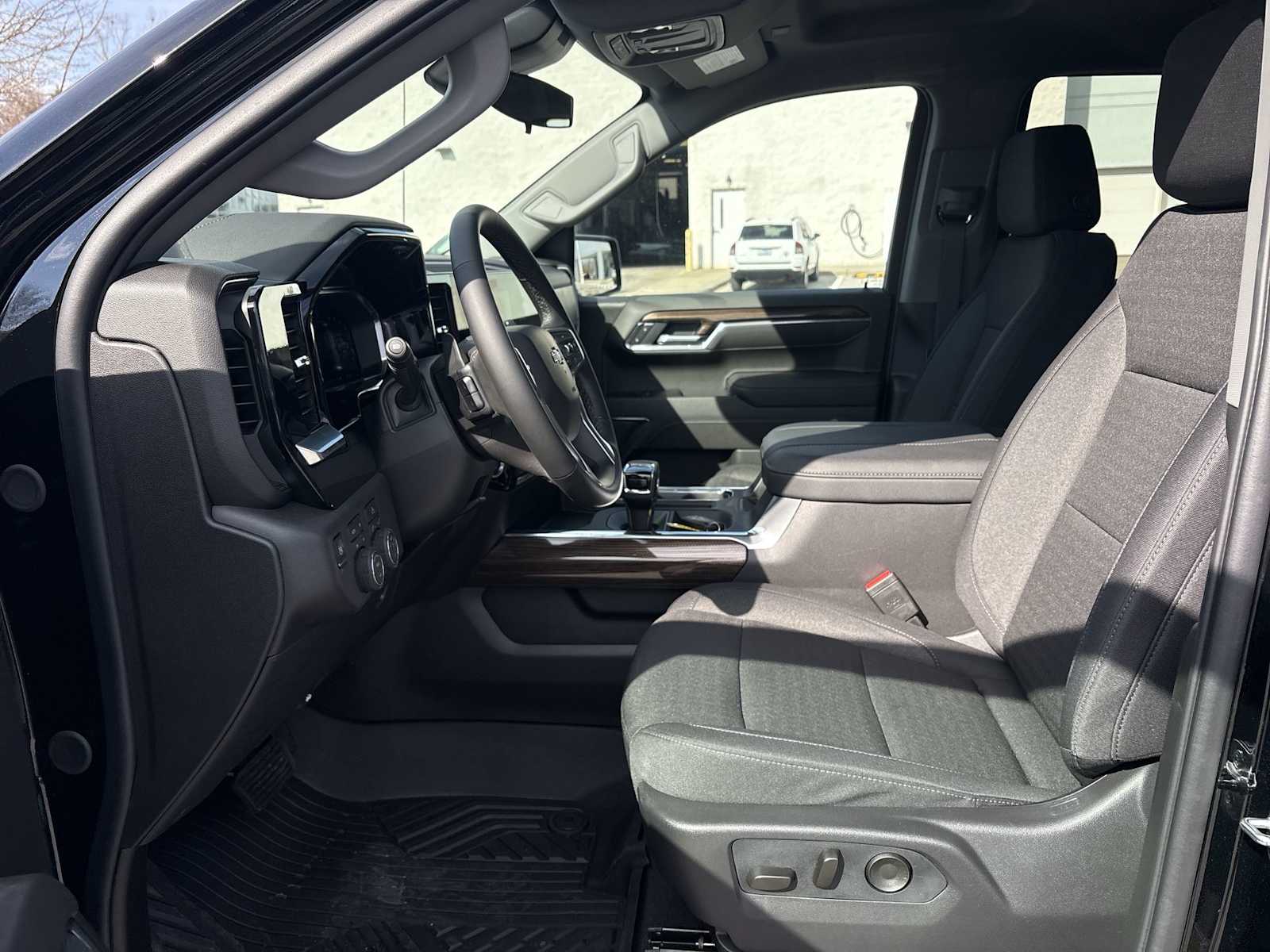 2026 Chevrolet Silverado 1500 LT Trail Boss - Photo 19