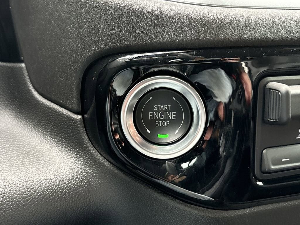 2025 Chevrolet Silverado 1500 LT - Photo 19