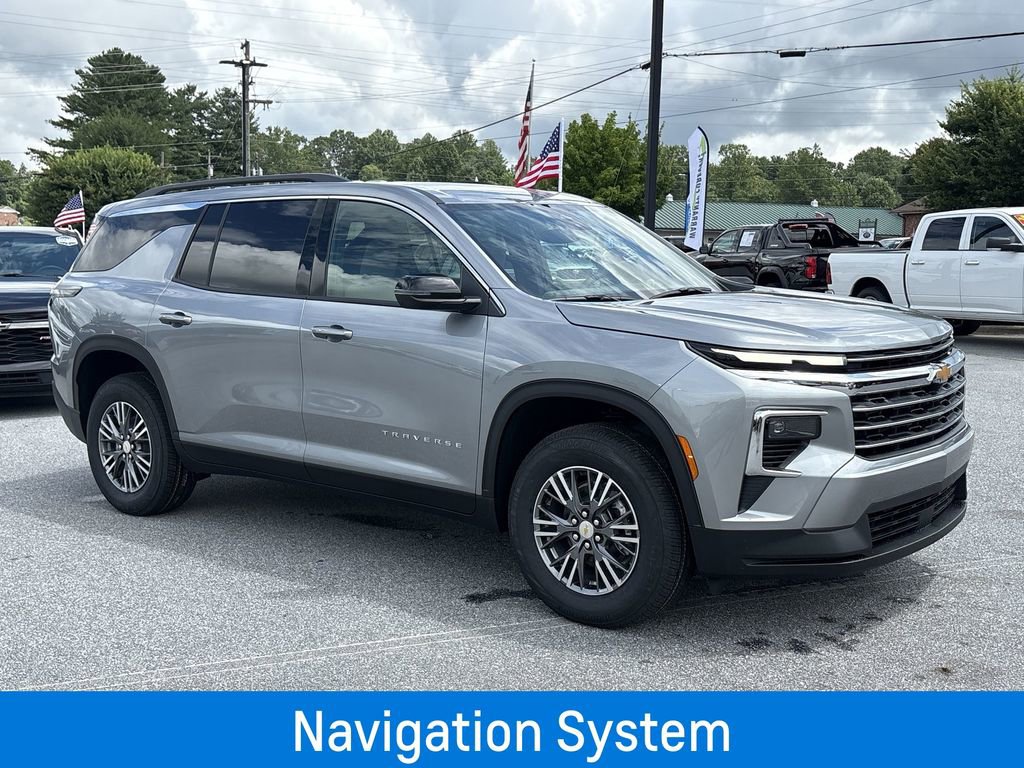 2026 Chevrolet Traverse photo 2