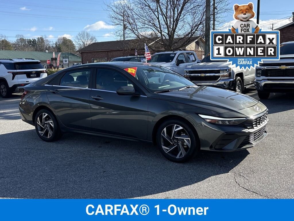Used 2025 Hyundai Elantra SEL Convenience