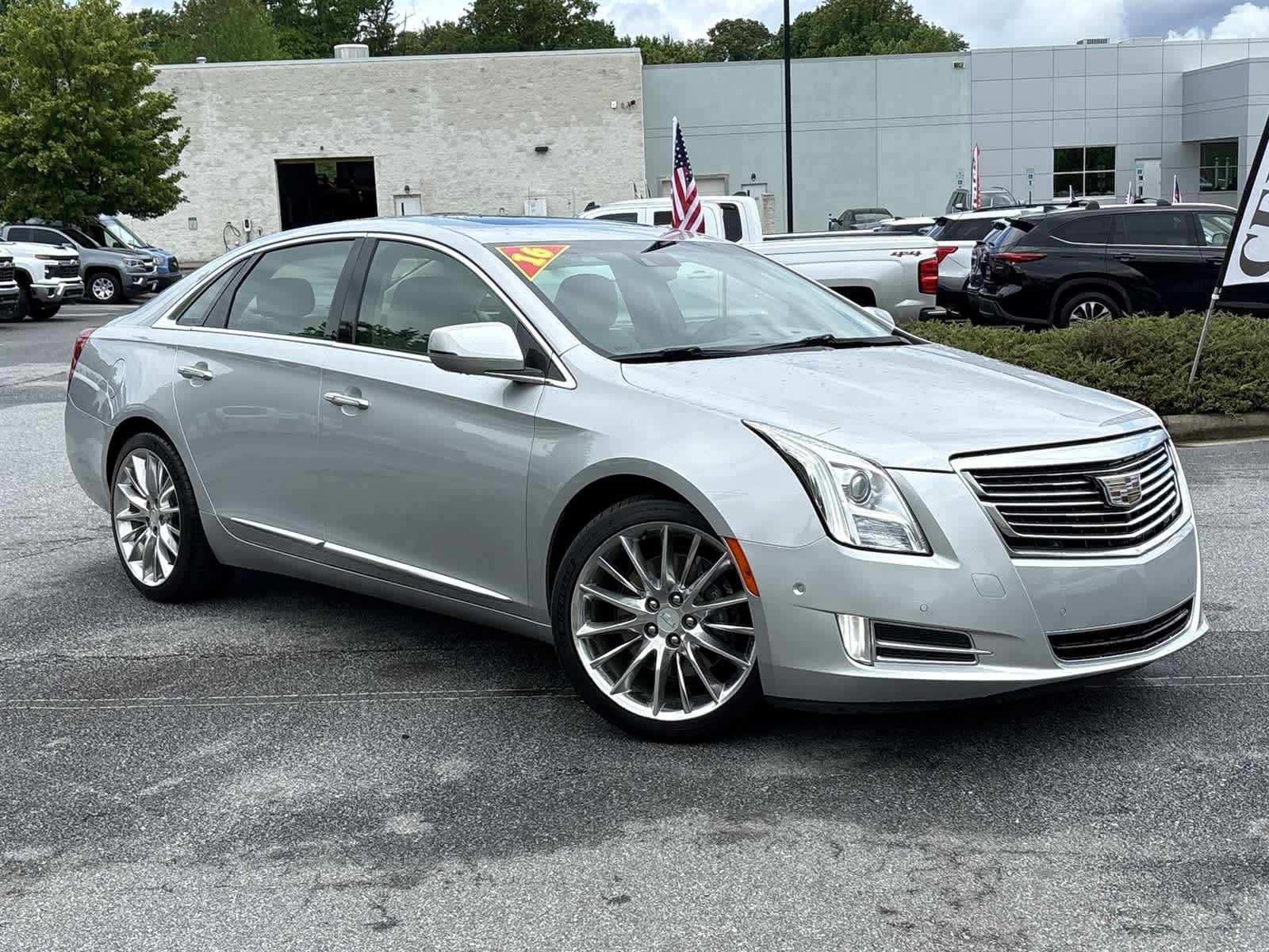 2016 Cadillac XTS 3.6L FWD Platinum Collection's photo