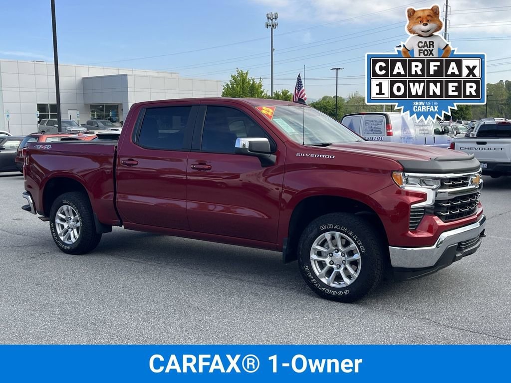Used 2024 Chevrolet Silverado 1500 LT with VIN 1GCUDDEDXRZ146021 for sale in Hendersonville, NC