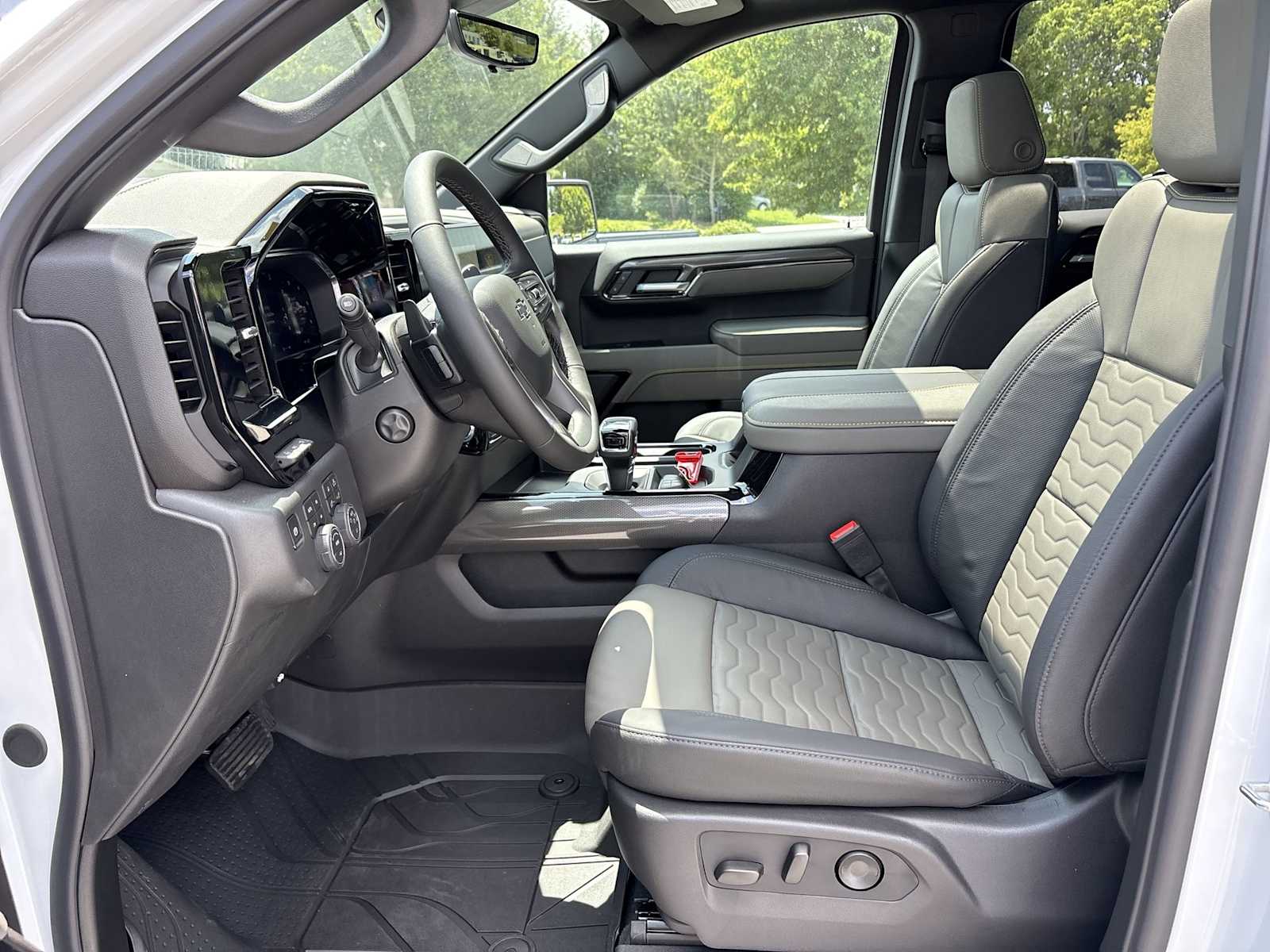 2026 Chevrolet Silverado 1500 ZR2 - Photo 20