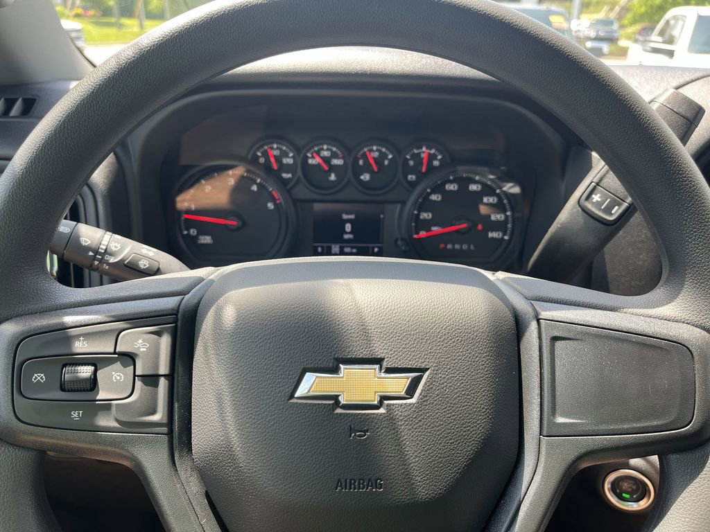 2025-chevrolet-silverado-3500-