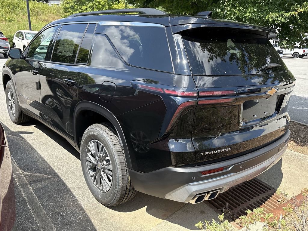 2026 Chevrolet Traverse photo 4