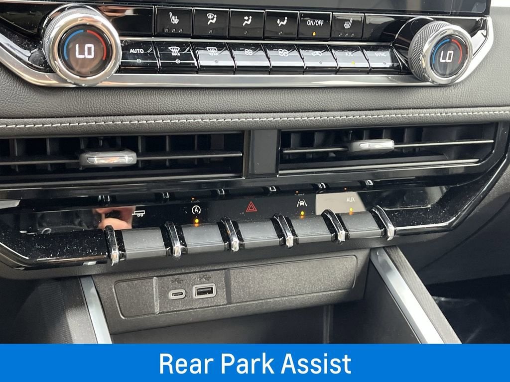 2024 Chevrolet Colorado LT - Photo 19