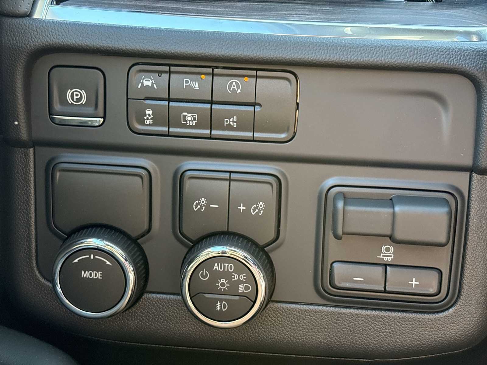 2027 Chevrolet Tahoe Premier - Photo 36