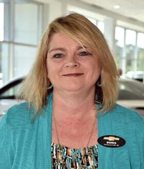 Staff member Doris Grillon from ID_9a4d40