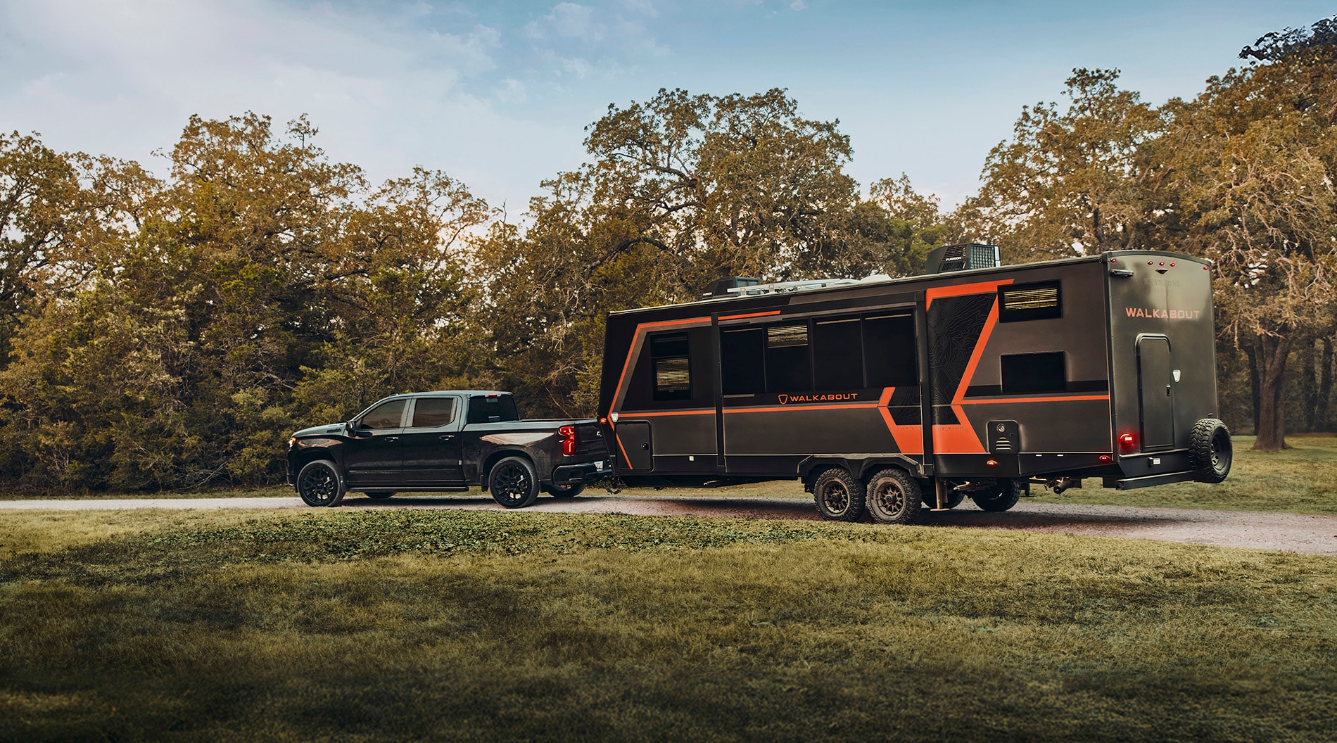 2026-Silverado-1500-High-Country-Midnight-Edition-Side-Profile-Trailer.jpg