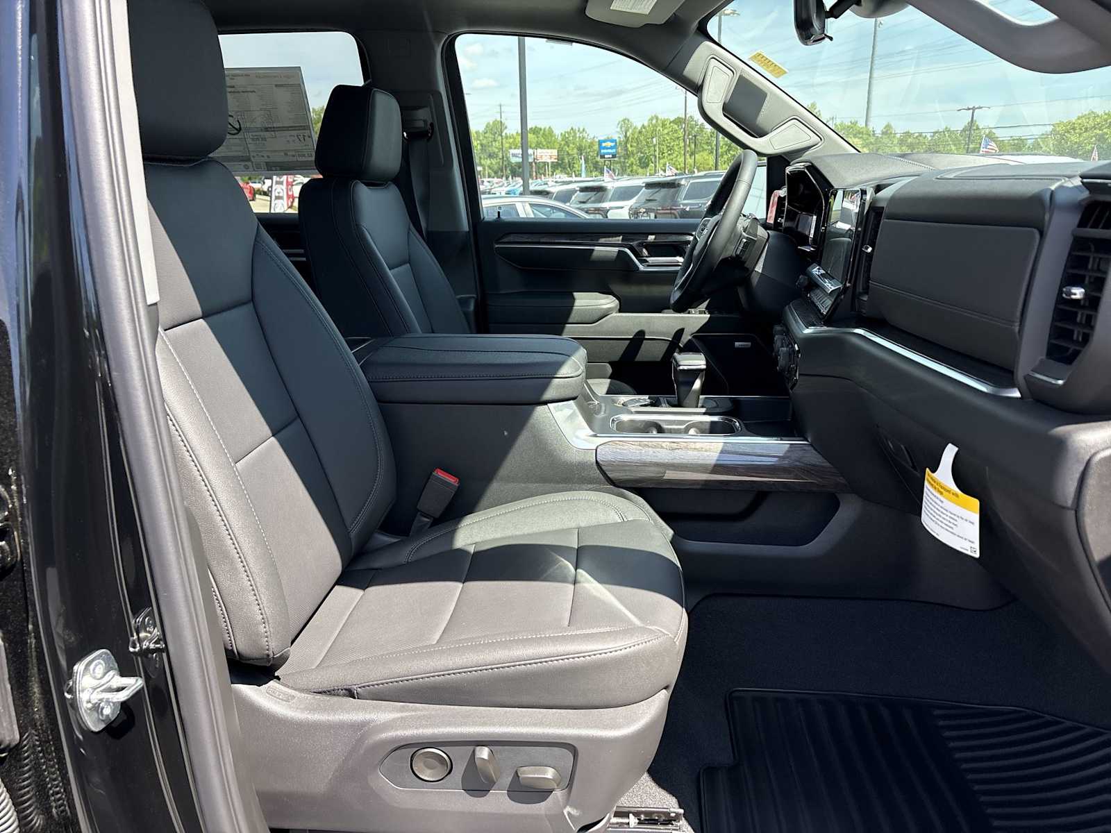 2026 Chevrolet Silverado 1500 LTZ - Photo 29