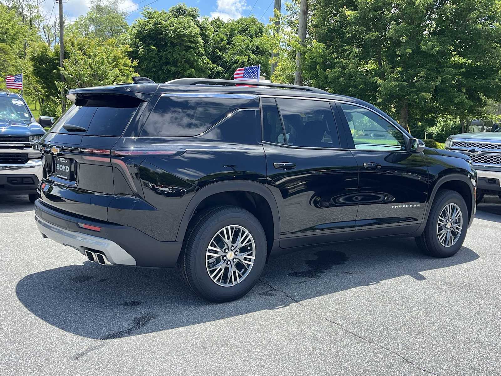 2025 Chevrolet Traverse LT - Photo 8
