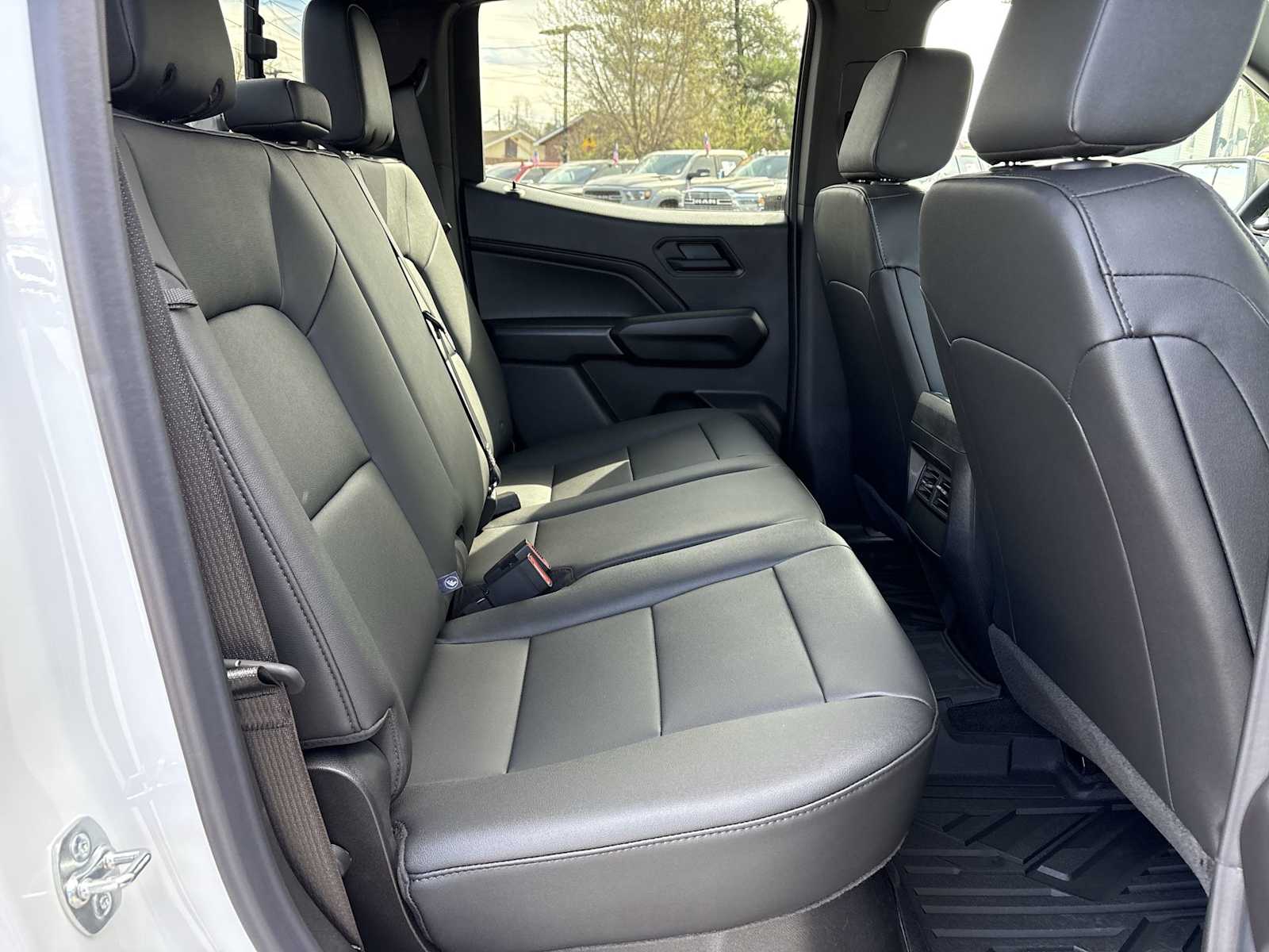 2026 Chevrolet Colorado Trail Boss - Photo 26