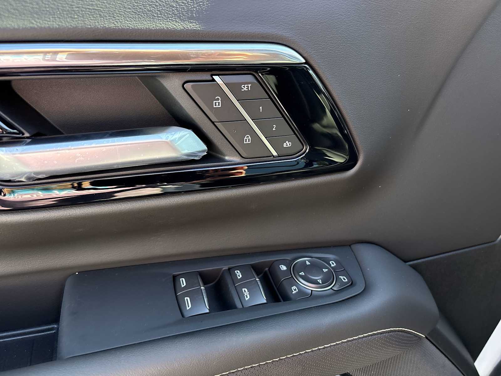 2027 Chevrolet Tahoe Premier - Photo 24